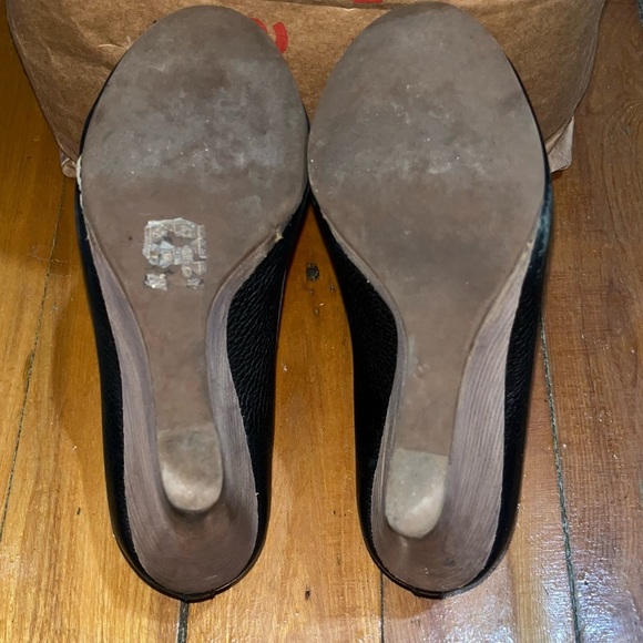 Tory Burch wedge Sandals size 6.5 - Picture 4 of 4